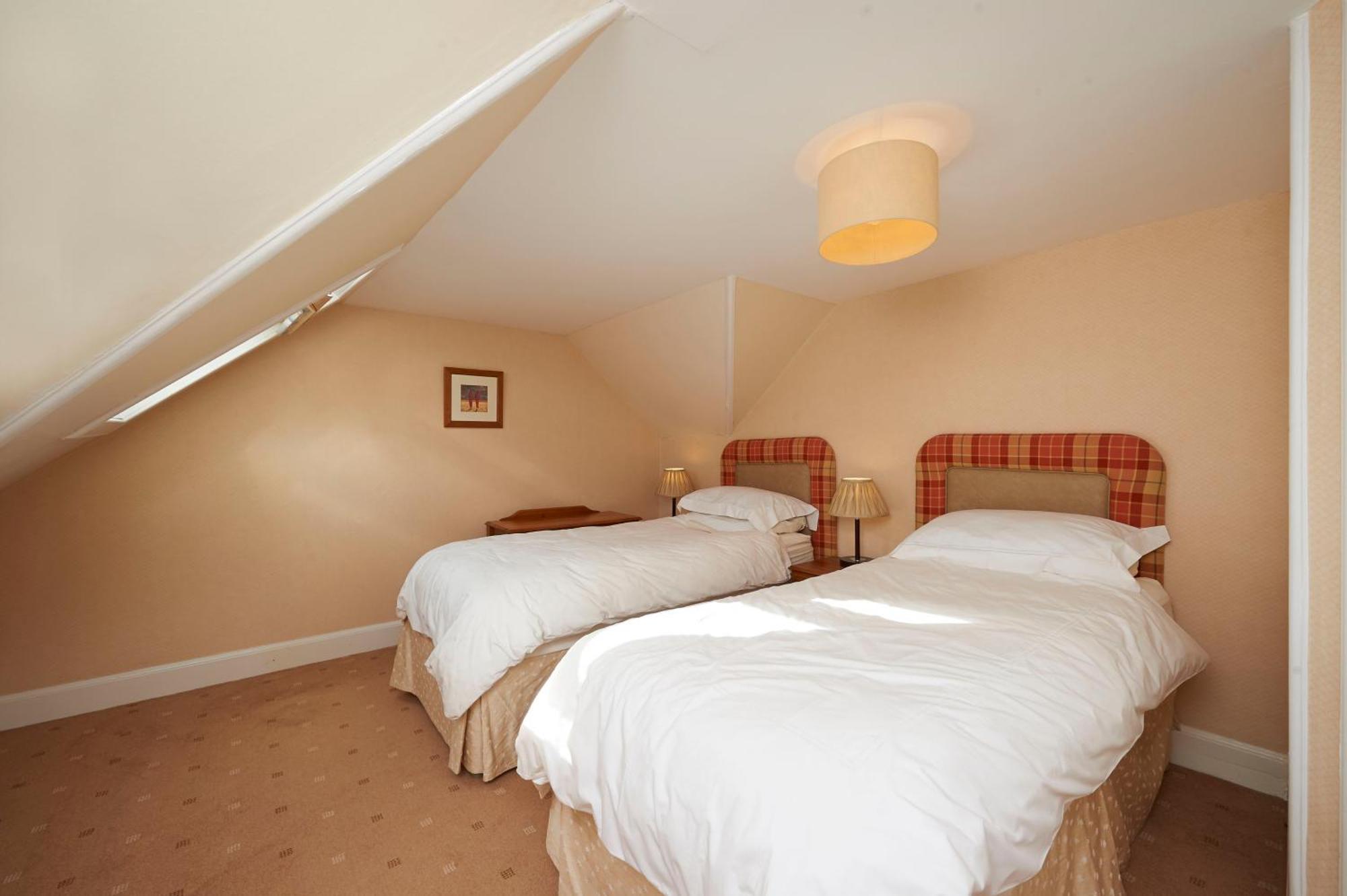 Home Farm Cottages, Glendaruel, Argyll. Scotland Clachan of Glendaruel エクステリア 写真